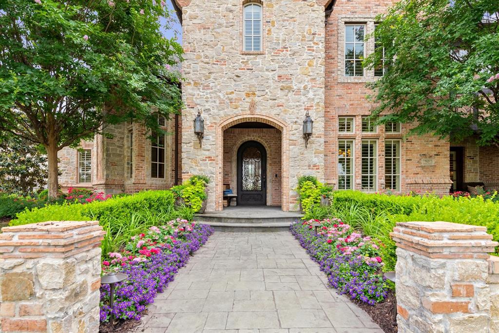 Castleton Manor - Residential