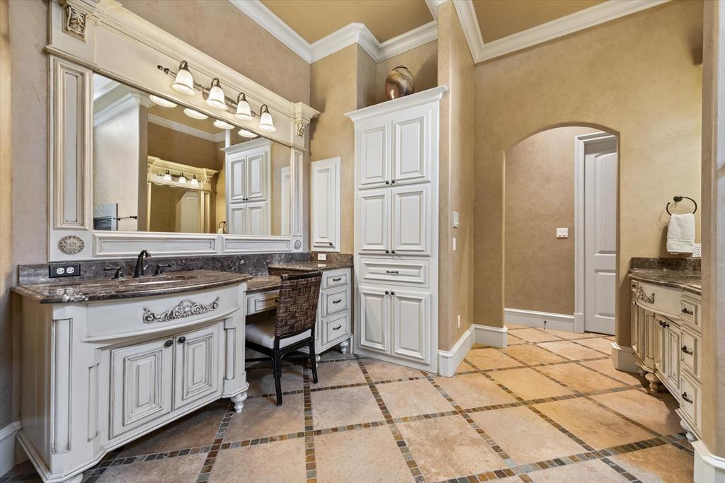 Castleton Manor - Residential