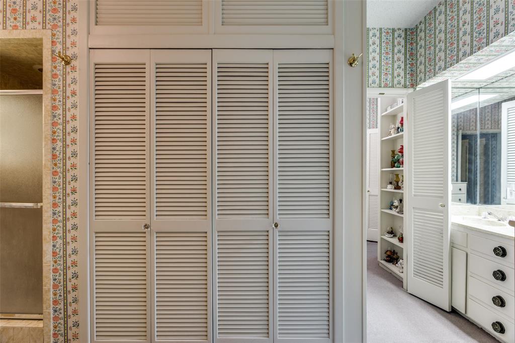 MISTLETOE HEIGHTS - Residential