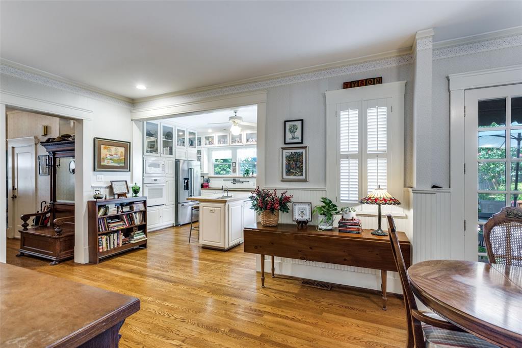 MISTLETOE HEIGHTS - Residential