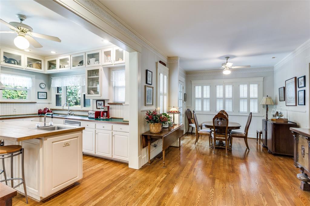 MISTLETOE HEIGHTS - Residential