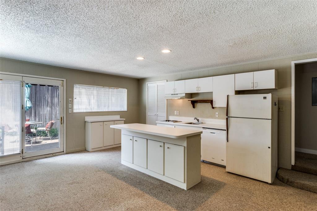 MISTLETOE HEIGHTS - Residential