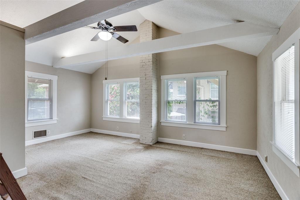 MISTLETOE HEIGHTS - Residential