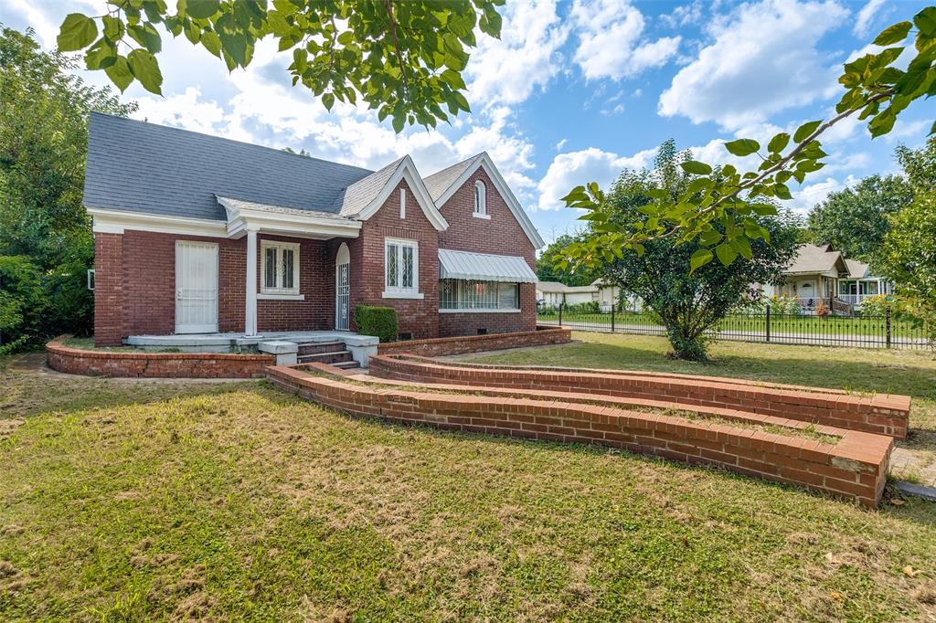 Smith L R - Residential