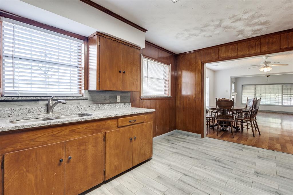 Smith L R - Residential