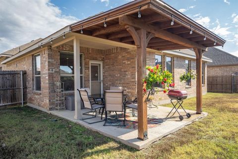 A home in Krum