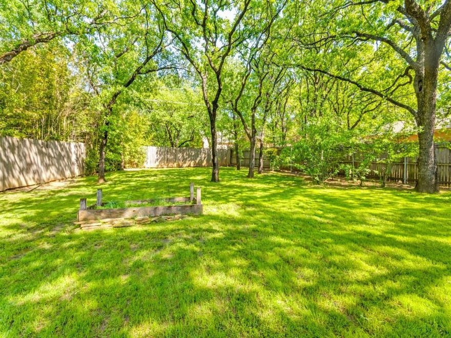 MAJOR PRICE IMPROVEMENT! WONDERFUL OPPORTUNITY FOR BUYERS LOOKING FOR VALUE. This home offers solid potential with great space, layout, and an amazing yard! Nestled in a quiet, established Arlington neighborhood, 4411 Willow Bend is a beautifully maintained, one-family-owned home and is ready for the next family to make their mark.