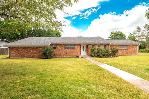 Photo of 3005 Choctaw Road, Commerce, TX 75428 (MLS # 21383032)