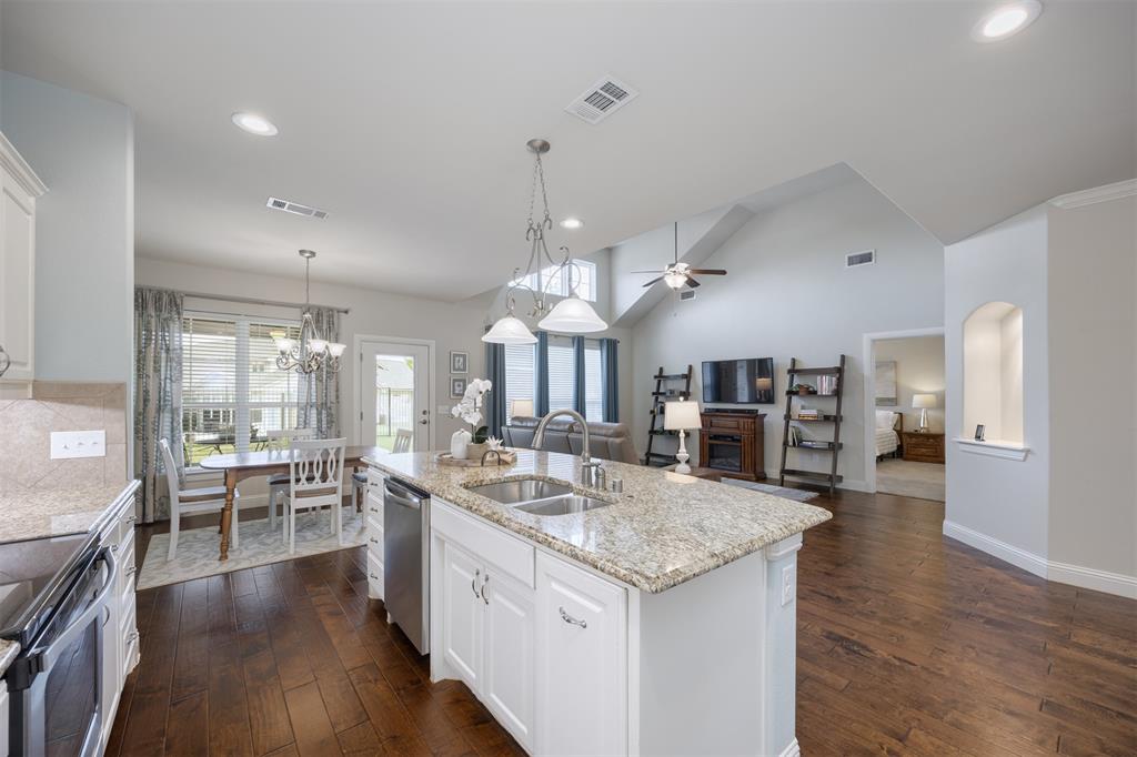 Country Lane Villas Ph 3 - Residential