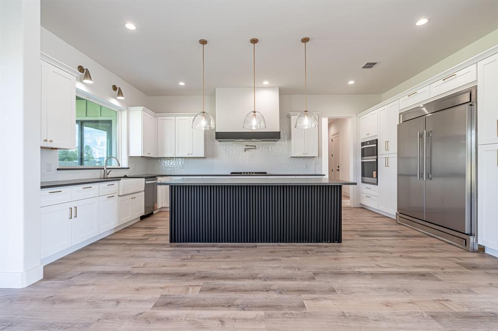 Modern Oaks - Residential