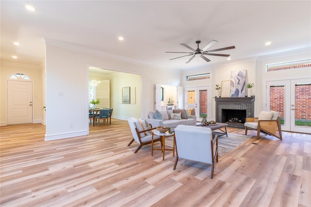 5615 Encore Drive