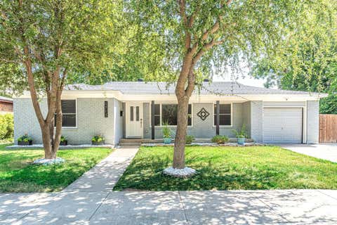 Photo of 5713 Tracyne Drive, Westworth Village, TX 76114 (MLS # 21368324)