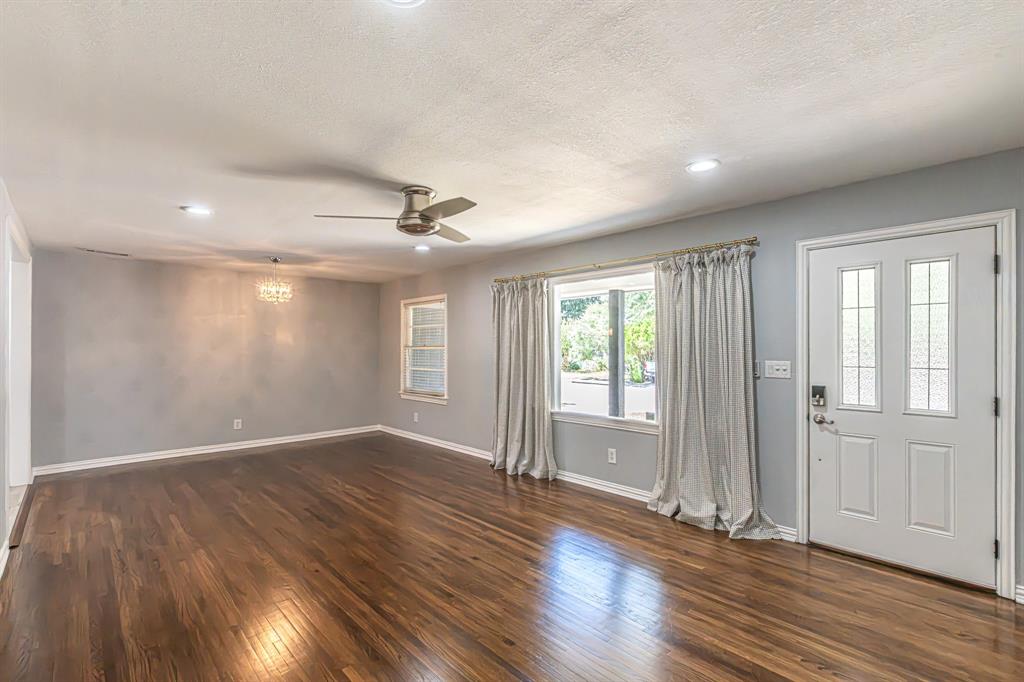 5713 Tracyne Drive