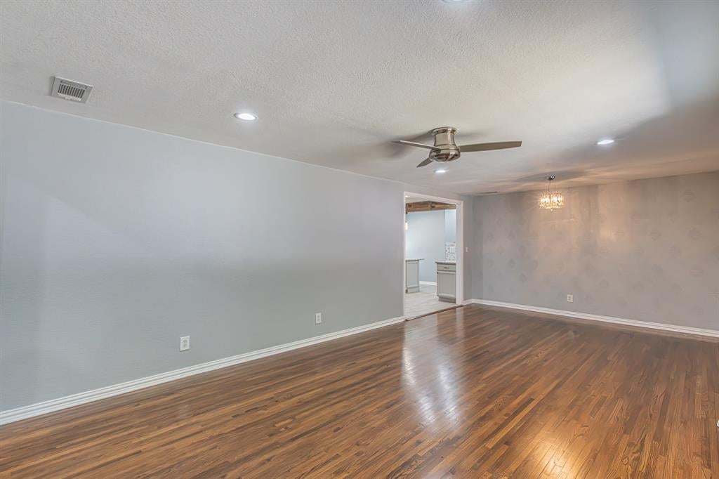 5713 Tracyne Drive