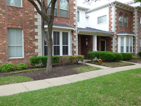 Townhouse in Lewisville TX 180 Leonard Street.jpg