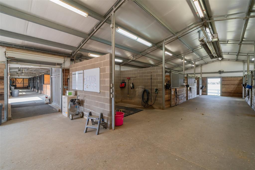 A0126A - N. BOX - Farm