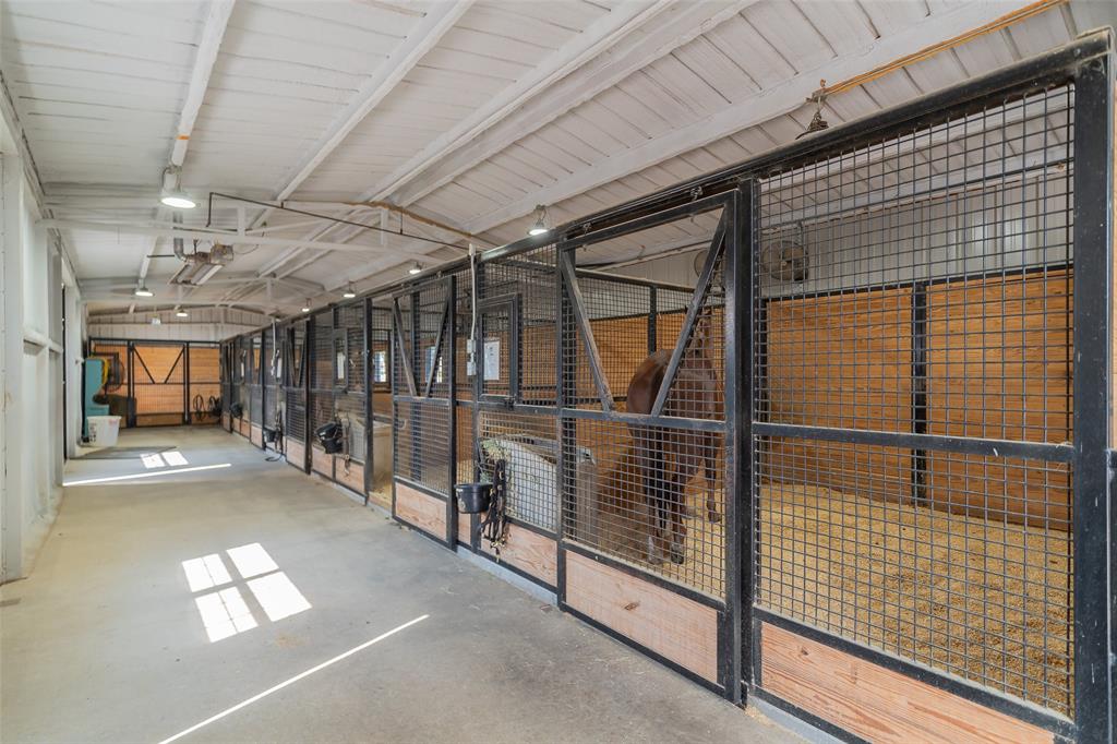 A0126A - N. BOX - Farm