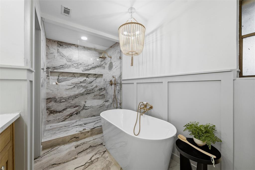 Ridglea Country Club Estate - Residential
