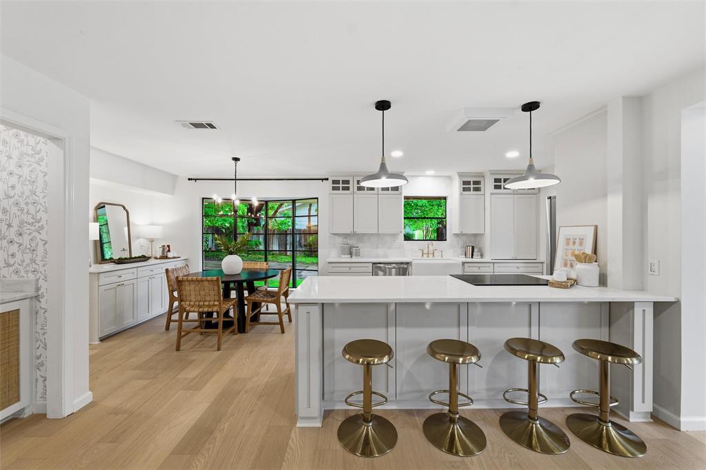Ridglea Country Club Estate - Residential