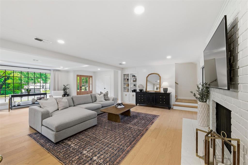 Ridglea Country Club Estate - Residential