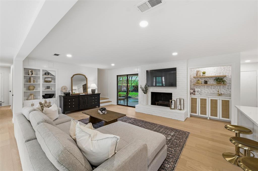 Ridglea Country Club Estate - Residential