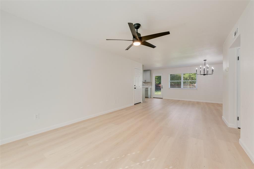 3922 Cambridge Drive