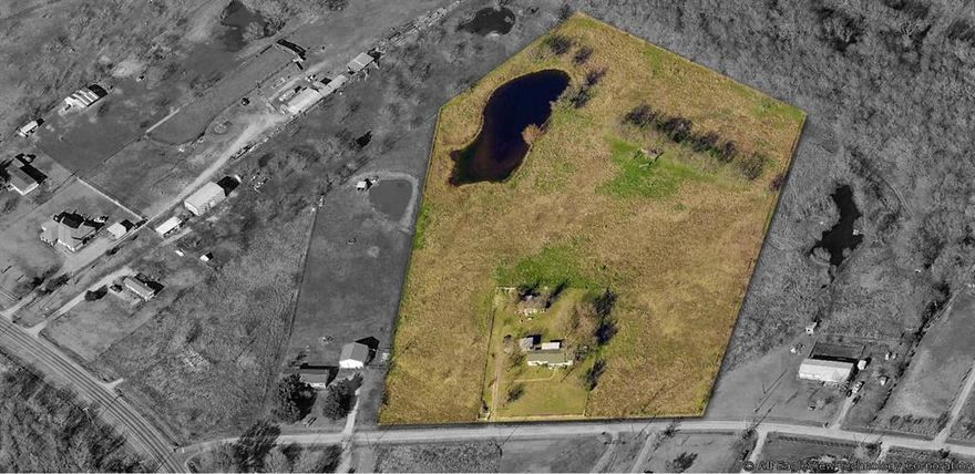 This 10.30-acre tract in Royse City, Texas, is ideally positioned just outside city limits. The property includes two structures, a pond, and all utilities on-site, making it suitable for a variety of uses. It is free from flood zones, ensuring secure development opportunities. Located off Farm to Market Road 548, between State Highway 205 and State Highway 276, the site benefits from over 5,000 daily vehicles, making it a strategic investment within a growing community.