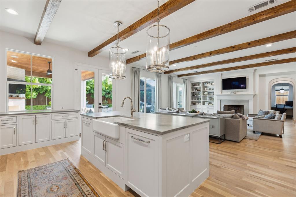 Bob-O-Links Downs - Residential