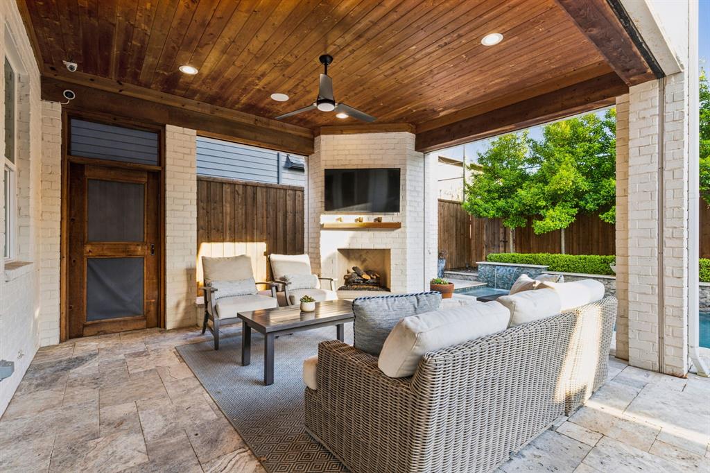 Bob-O-Links Downs - Residential