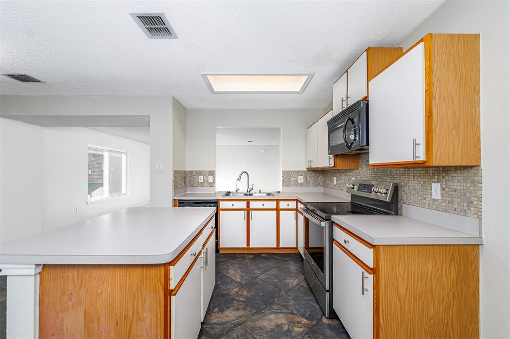 10137 Chapel Ridge Drive