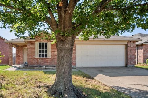 652 Horn Street Crowley TX 76036