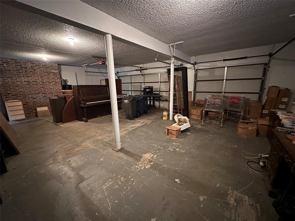 Woodhaven Cntry Club Estates - Residential