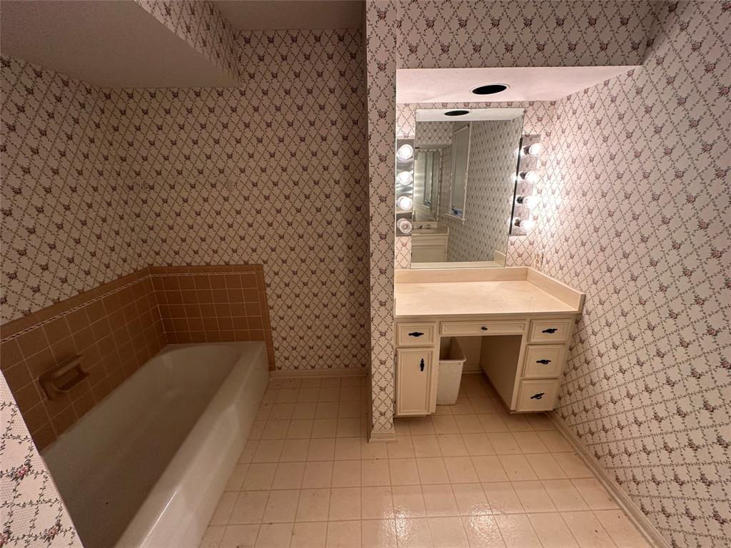 Woodhaven Cntry Club Estates - Residential