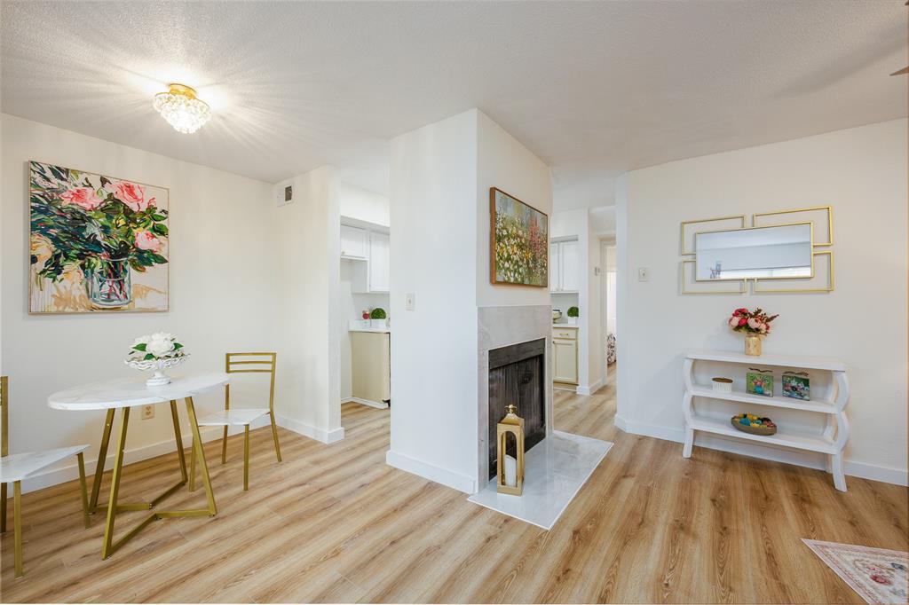 Arlington Oaks Condo - Residential