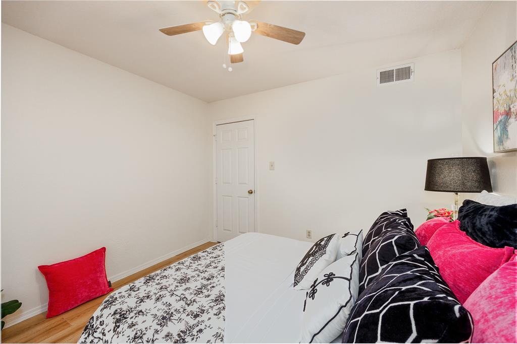 Arlington Oaks Condo - Residential