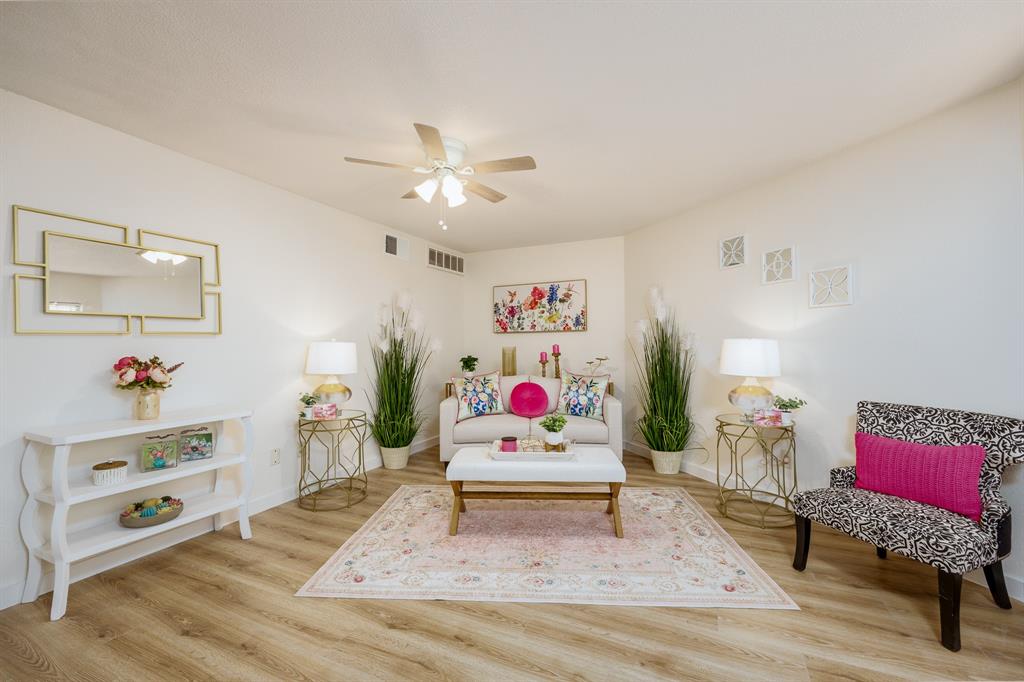 Arlington Oaks Condo - Residential