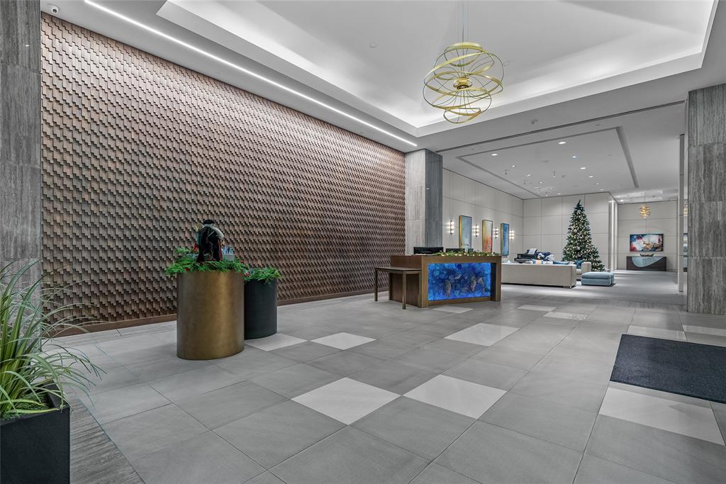 Centrum Condo - Residential