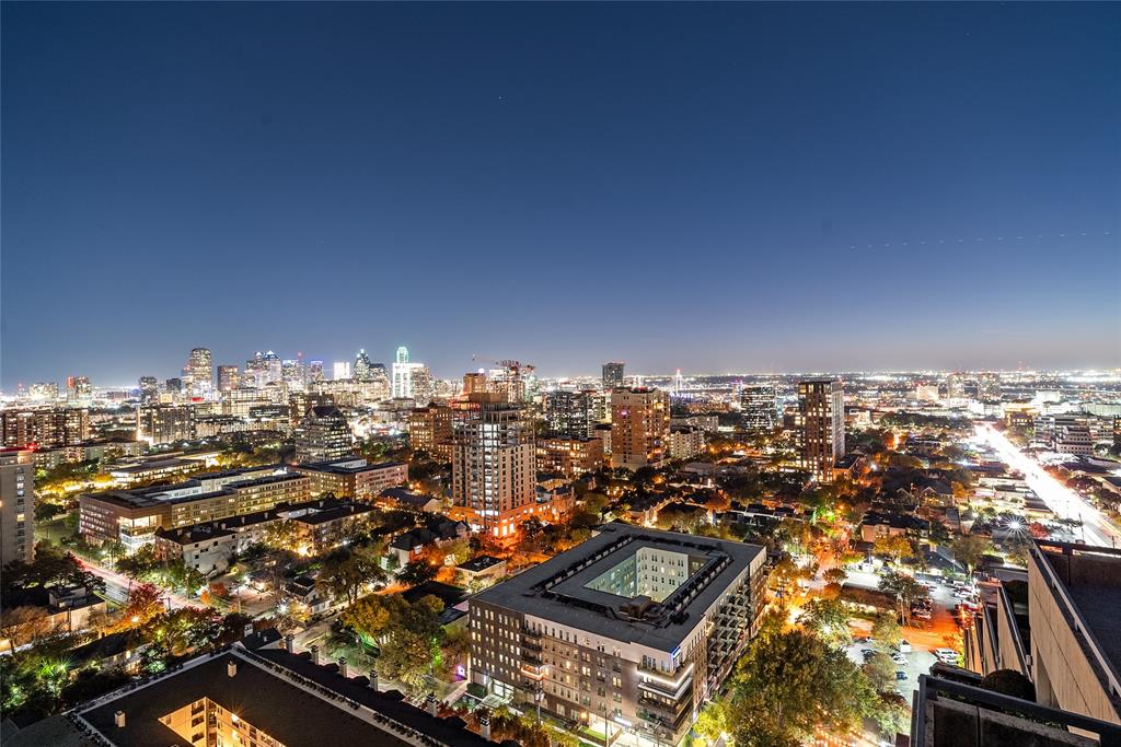 Centrum Condo - Residential