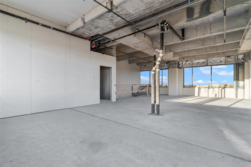 Centrum Condo - Residential