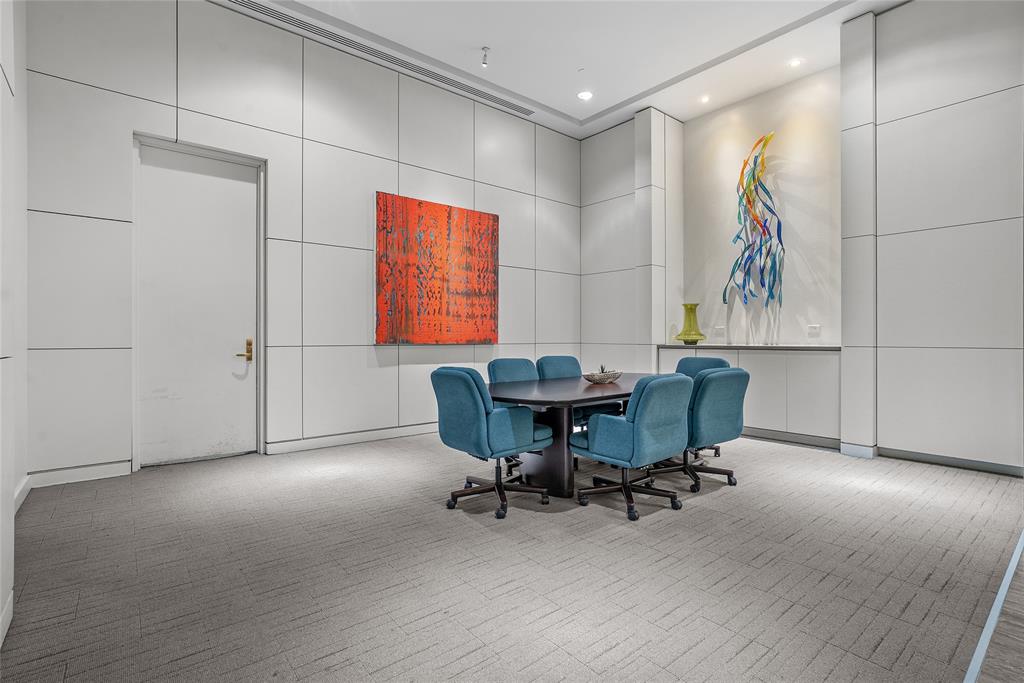 Centrum Condo - Residential