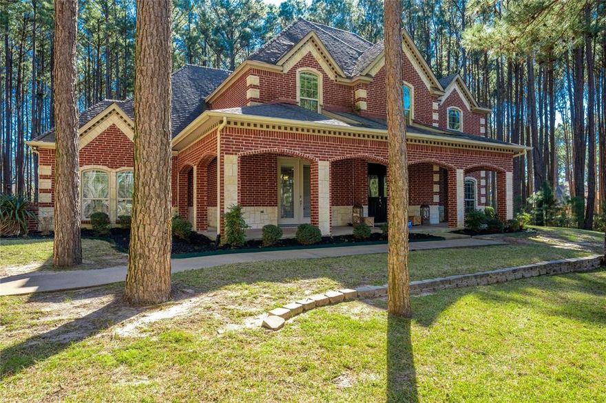 This 1.23 - acre property is a standout with its serene pine trees and lake backdrop.  The home itself is perfect for a family or those who love to entertain.  The two living areas and media room are perfect for relaxation and entertainment.  5 bedrooms & 4 baths plus office.  Large kitchen has granite countertops, an island bar, and spacious pantry making this a chef's dream.  Enjoy casual meals by the kitchen or host gatherings in the formal dining area.  The two covered porches are ideal for soaking in the scenery and wildlife while enjoying calming lake views.  Safari waters is an incredible gated community.  The natural setting with free-roaming wildlife and access to a spring fed, stocked lakes makes it paradise for nature lovers and outdoor enthusiasts.