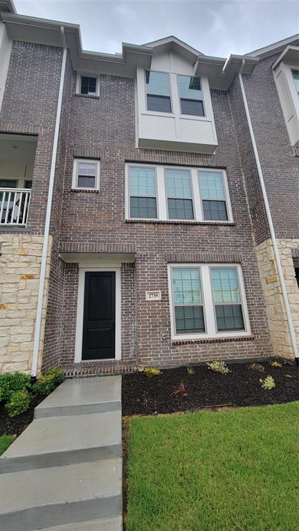 2739 Levee Lane