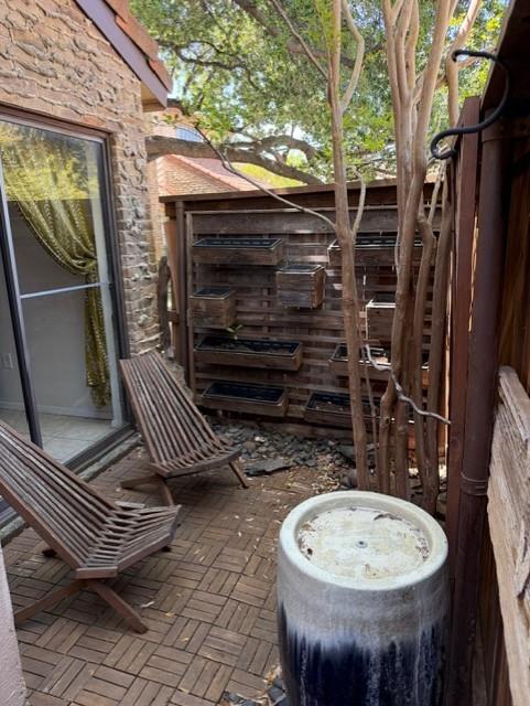 Preston Oaks Crossing Condos 01 & 02 - Residential