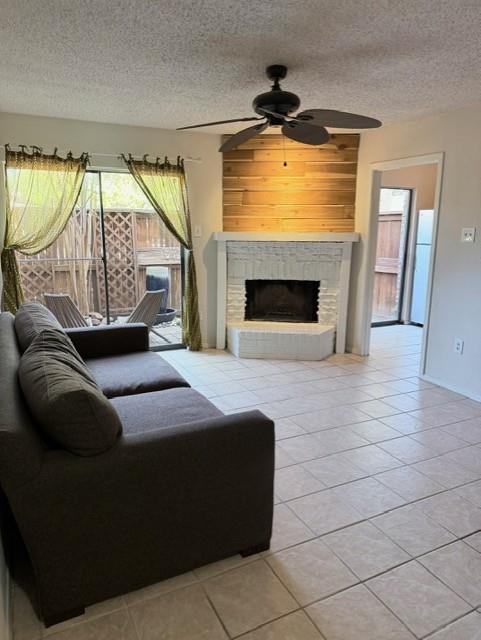 Preston Oaks Crossing Condos 01 & 02 - Residential