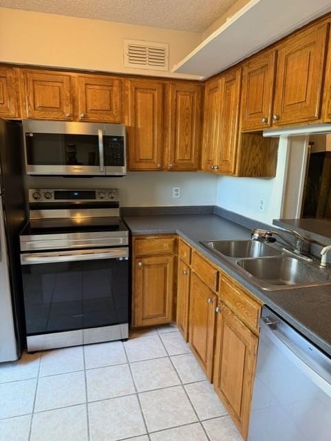 Preston Oaks Crossing Condos 01 & 02 - Residential