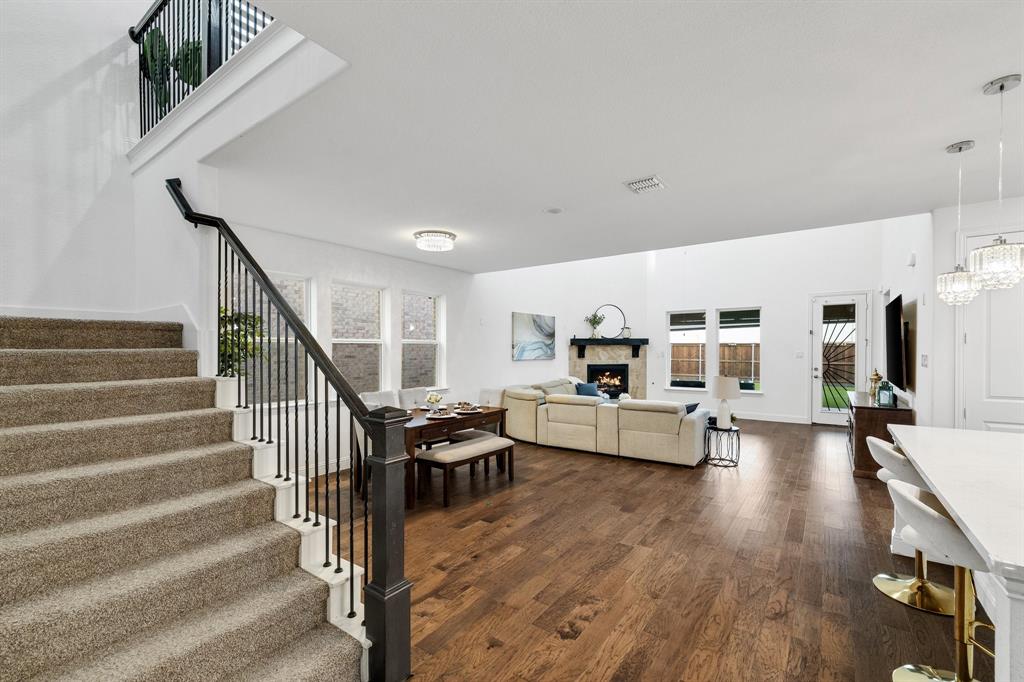 2401 Silver Leaf Drive
