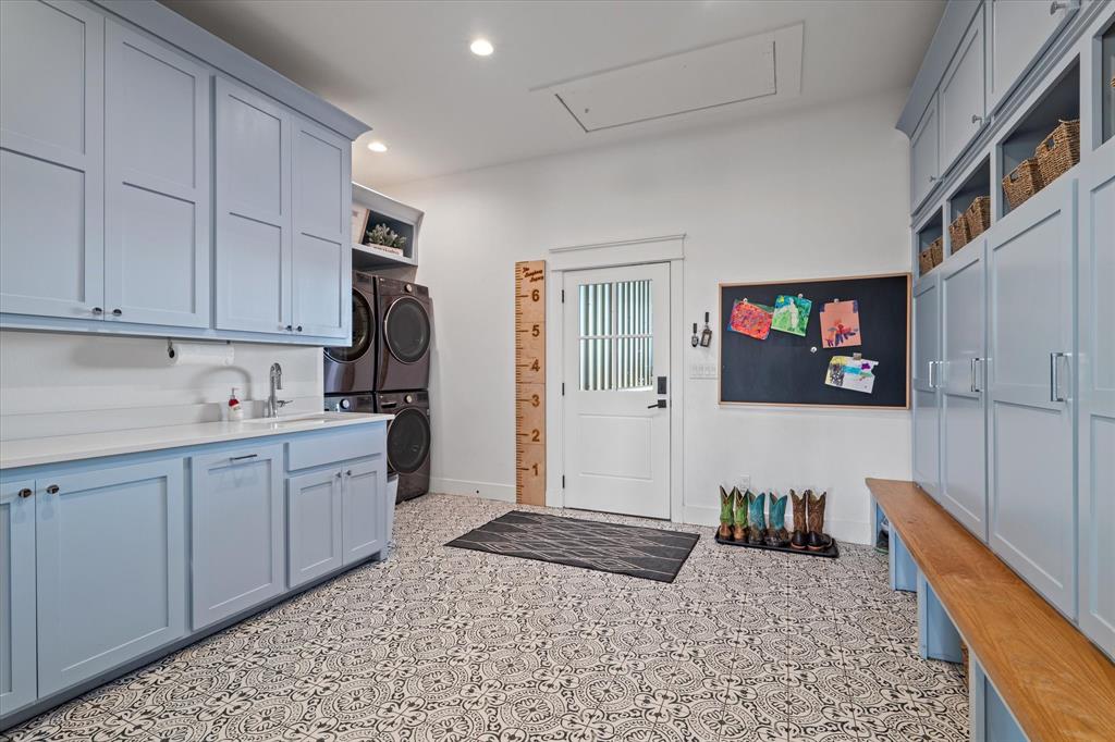 Advance - Residential