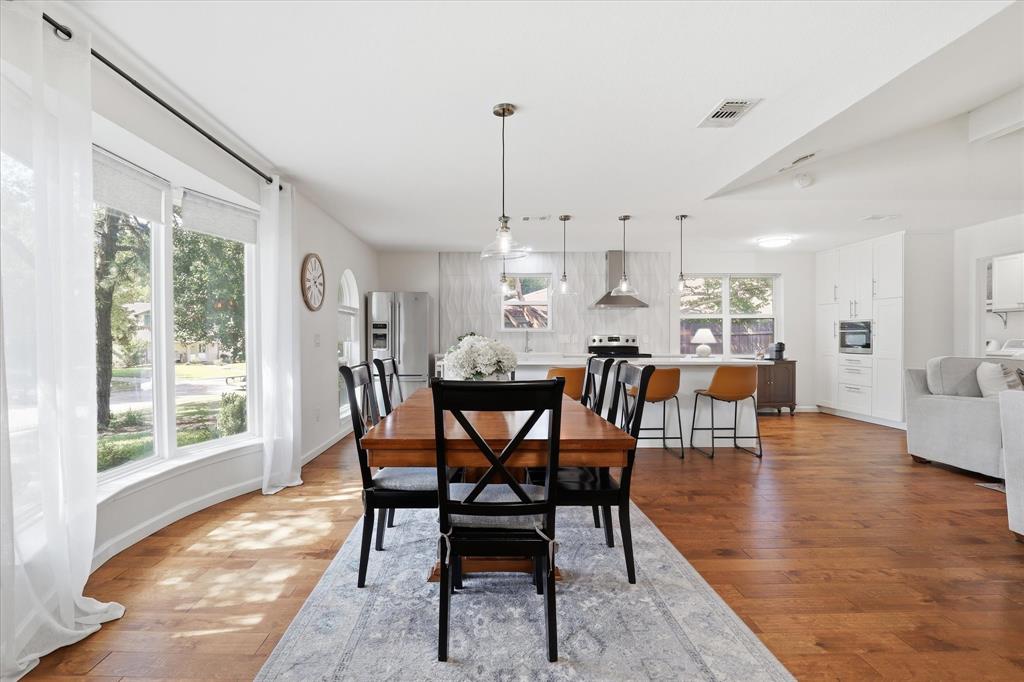 2741 S Cypress Circle