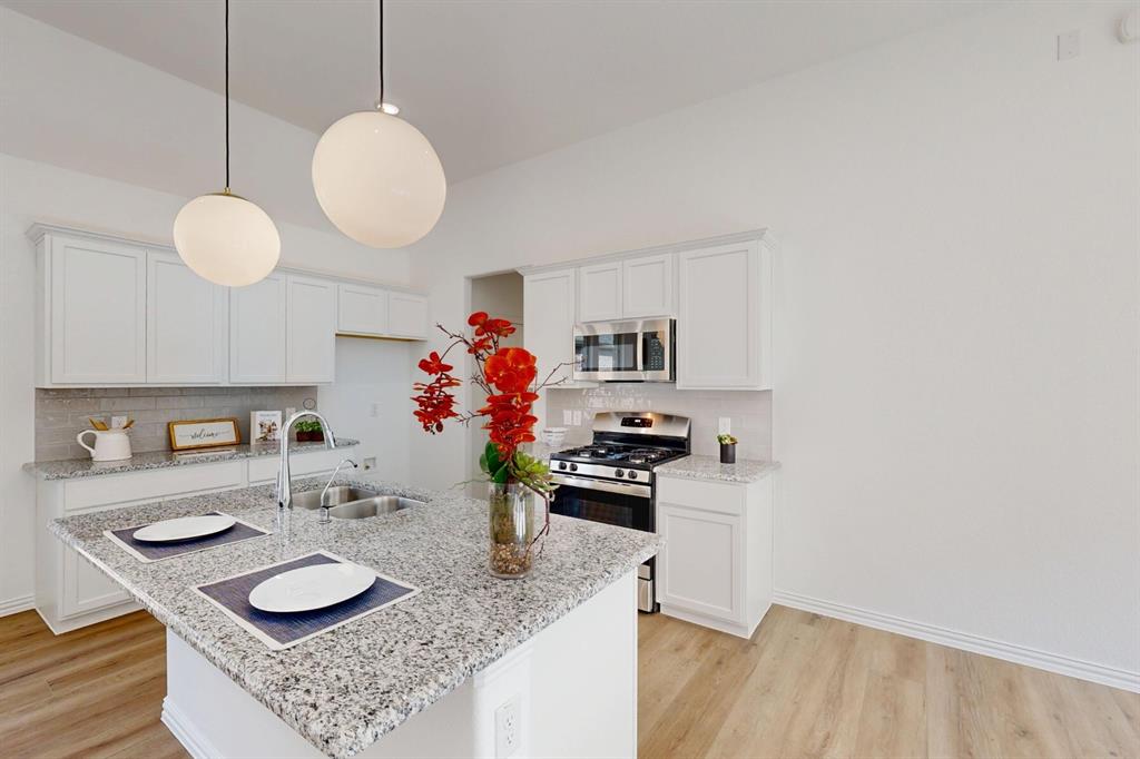 1009 Western Hills Drive