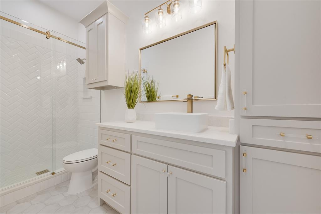 HINOJOSA ESTATES - Residential